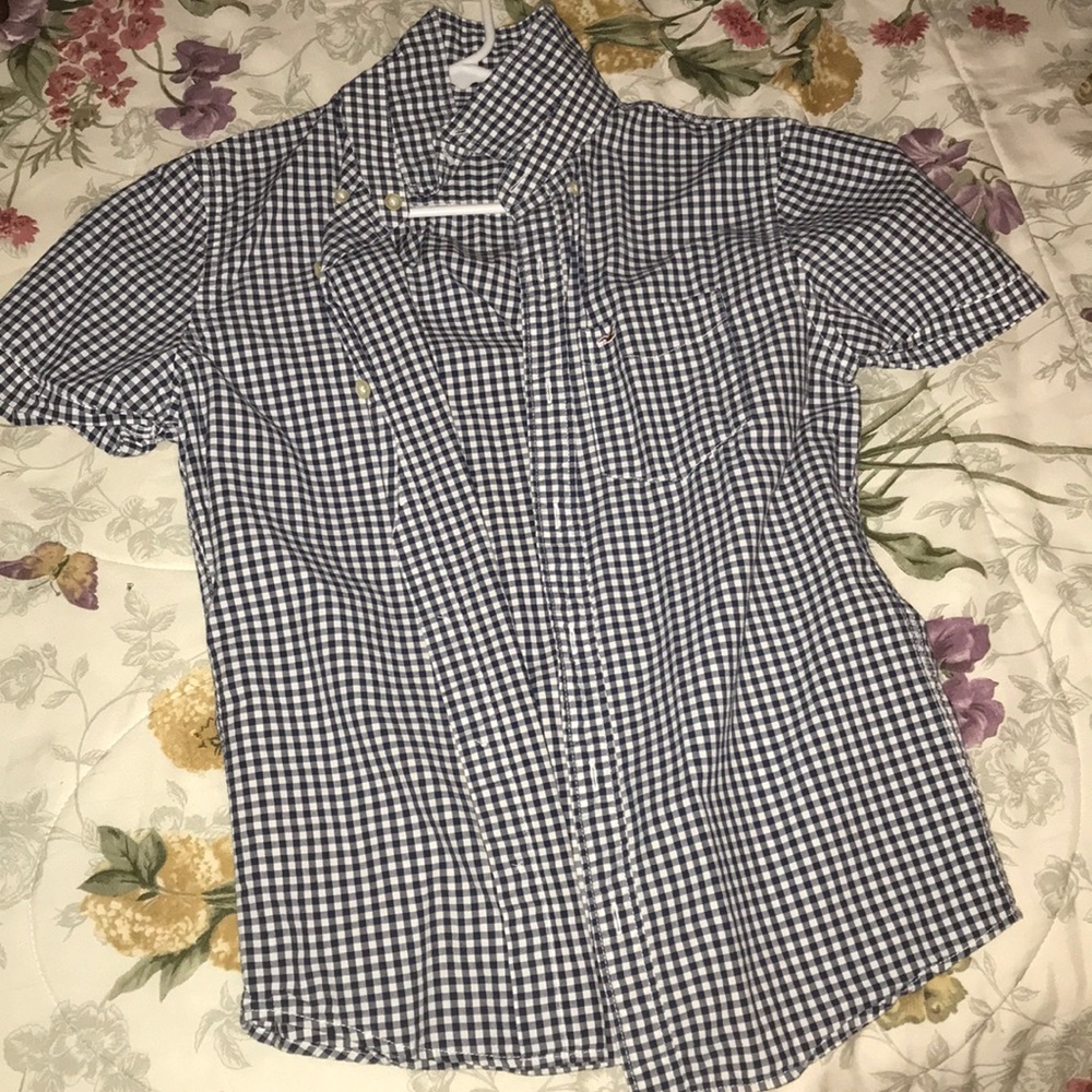 Short sleeve dressing shirt